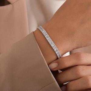 Baguette Diamond Tennis Bracelet: 14K Gold Elegant Bracelet