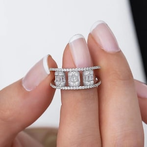 Unique 14K Gold Natural Diamond Ring – Baguette & Accent Stones