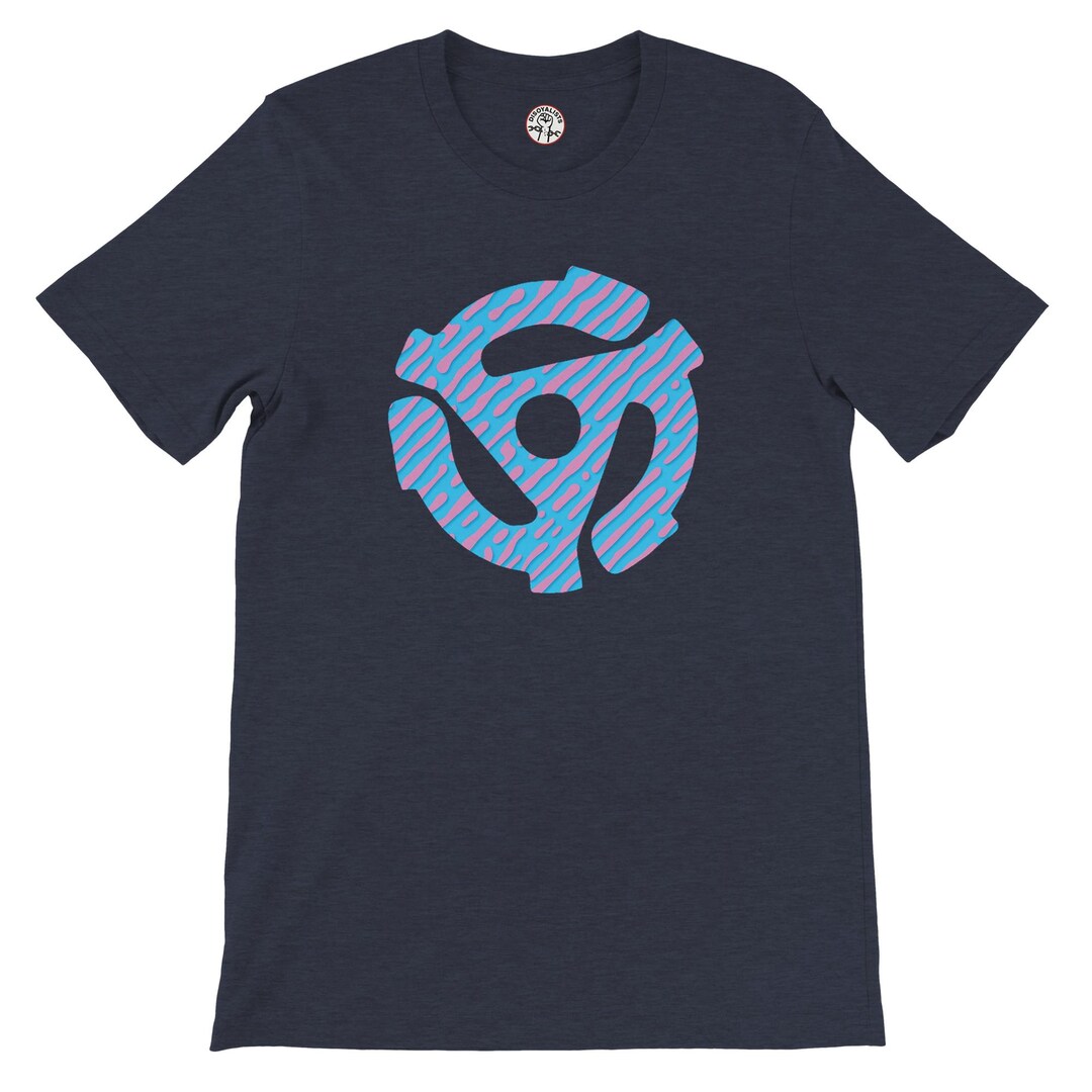 Retro 45 RPM Record Adapter T-shirt – Vaporwave Graphic Tee - Etsy