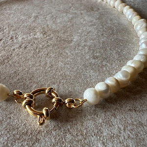 Collar de perlas con anilla de resorte | Perlas de agua dulce | Clip Çeyrek Altın | Hecho a mano | 50 cm | Regalo para mamá | Joyería moderna
