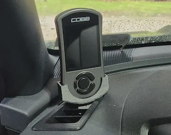 Soporte para la rejilla de ventilación del desempañador Cobb Accessport V3 para Subaru WRX / 2022–2024 / Soporte para pantalla del tablero para vehículos con volante a la izquierda (LHD) Instalación limpia