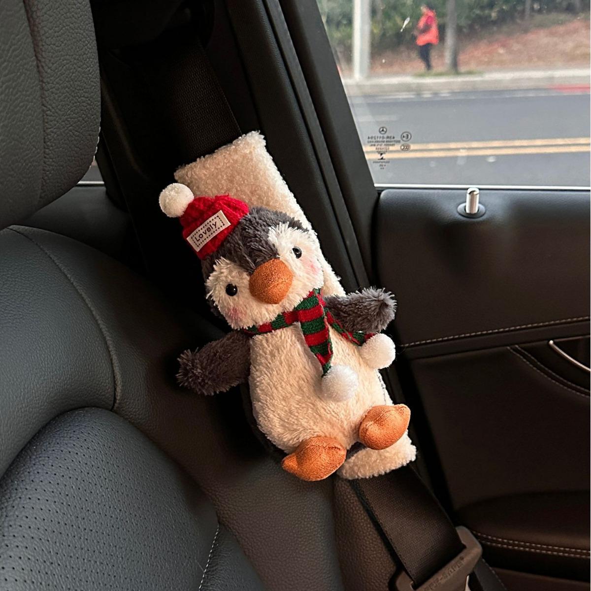 Cute Penguin Plush Seat Belt Cover – Soft Anti-Chafe Car Shoulder Pad for Women – Kawaii Safety Strap Protector & Car Interior Decor