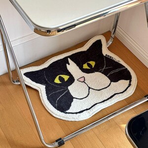 Bonita alfombra de baño con cara de gato: alfombra absorbente y antideslizante para el baño o la decoración del hogar.