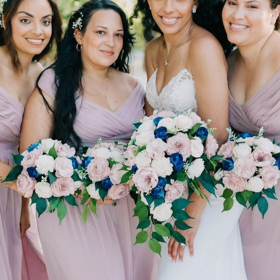 Flowers for navy blue bridesmaid dresses hot sale