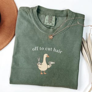Comfort Colors Duck Hairdresser Shirt, Off To Cut Hair Funny Hairstylist Gift, Cute Animal Barber Tee, Salon Humor Present

Comfort Colors