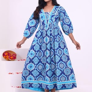 blauwe katoenen jurk vrouwen cadeau voor haar bloemenprint Indiase maxi jurk Indiase kurti vintage jurk zomervakantie jurk feestoutfit