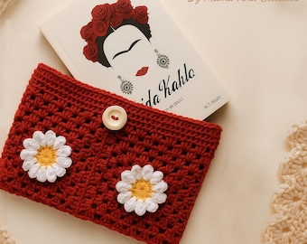 Crochet Book Cover Pattern PDF – Daisy Granny Square – Handmade Flower Notebook Sleeve – Easy Crochet Gift Idea for Book Lovers | Best Gift