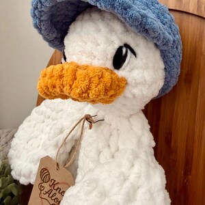 Grand canard au crochet Lovey | Couette fait main avec bandeau ou chapeau | Cadeau bébé fait main image 5