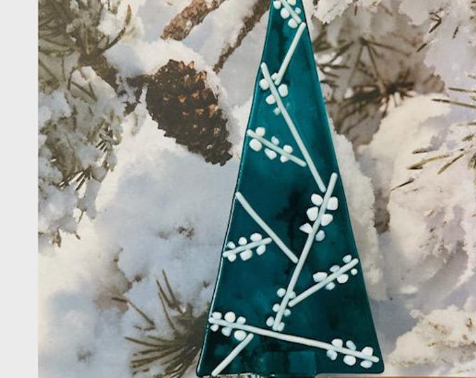 EMERALD FROST Fused Glass Christmas Tree, Glass Tree, Windowsill Art, Holiday Tree, Emerald Glass Tree, Holiday Decoration, Christmas