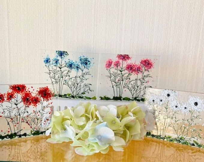 Fused Glass Everlasting Flowers, Flower Poms, Forever Flowers, Glass Art Flowers on Glass Stand