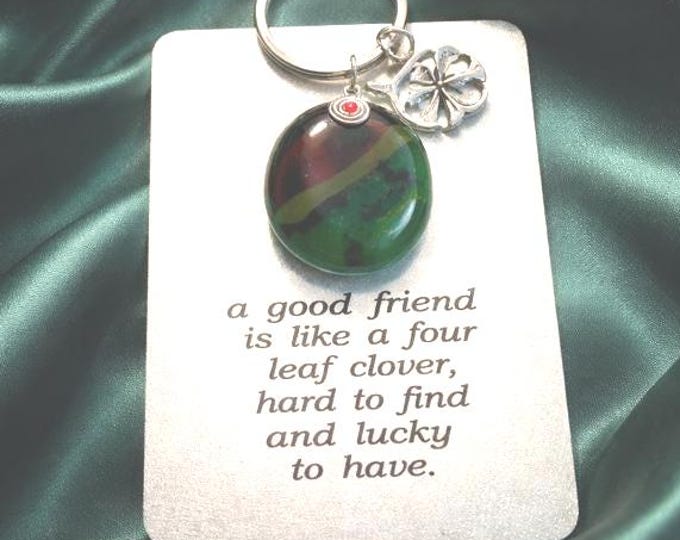 Fused Glass Friend Key Ring: Clover Horseshoe Charm