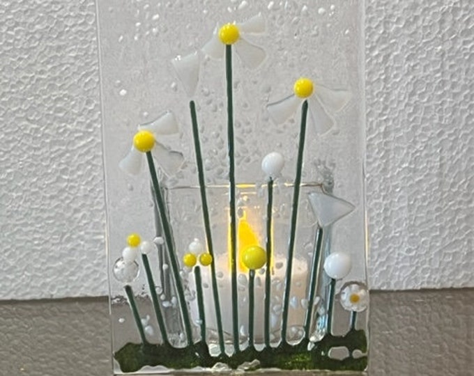 Fused Glass Daisy Candle Holder, Flower Votive Holder, Flowering Garden Tealight Holder, Bringing the Outside In