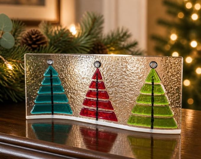 Fused Glass Christmas Tree Art: Holiday Decoration