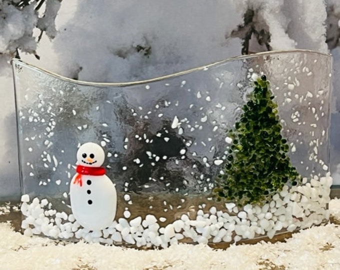 Winter Scene Fused Glass Window Sill Art, Curved Snowman Art, Holiday Glass Curve, Christmas Decor. Holiday Decoration