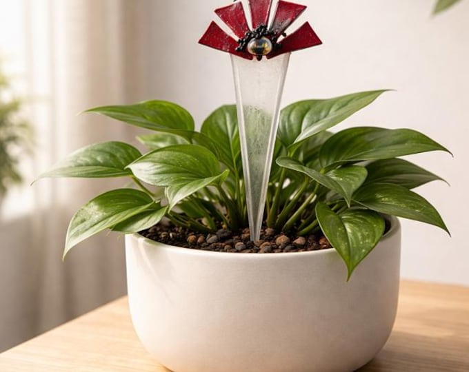 Fused Glass Flower Burst Plant Stake: Red Garden Decor