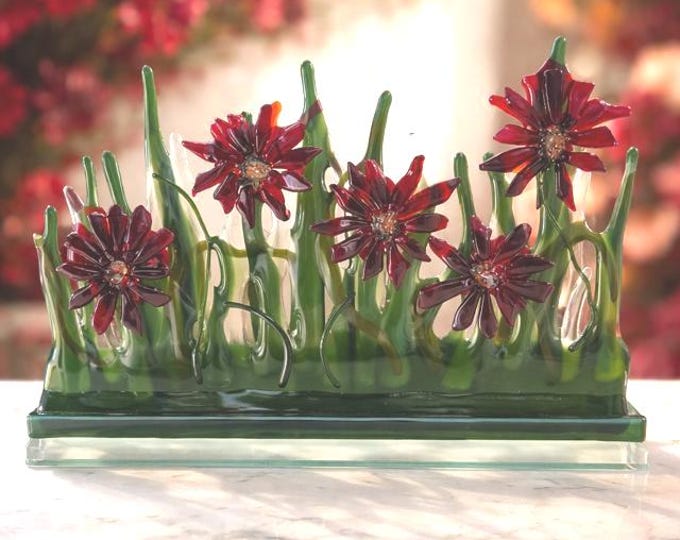 Fused Glass Red Flower Sculpture: Modern Garden Art