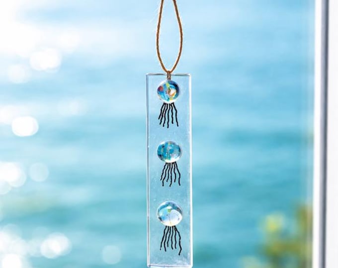 Fused Glass Jelly Fish Sun Catcher: Gift Boxed, Ready to Hang Sea Creatures