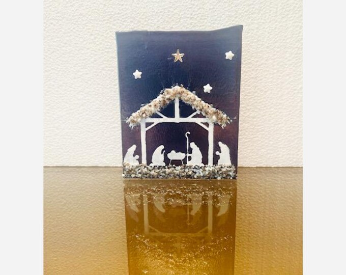 Fused Glass Nativity Scene on Iridescent Glass, Christmas Scene, Christmas Decoration