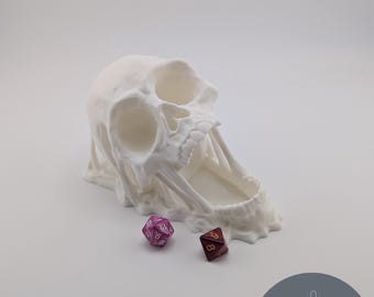 Totenkopf Würfelturm | D & D Accessoire mit freiem Würfel | 3D gedruckter Gothic Würfelroller | Tabletop Gaming Geschenk | Einzigartiges Horror Dekor