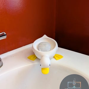 自動排水アヒル型ソープディッシュ | 面白いバスルーム＆キッチン装飾 | オプションのソープセーバーリフト付き3Dプリントソープホルダー | かわいいノベルティギフト
