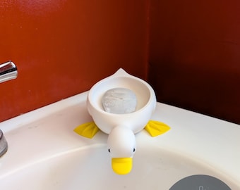Self Draining Duck Soap Dish | Funny Bathroom & Kitchen Decor | 3D Printed Soap Holder with Optional Soap Saver Lift | Cute Novelty Gift