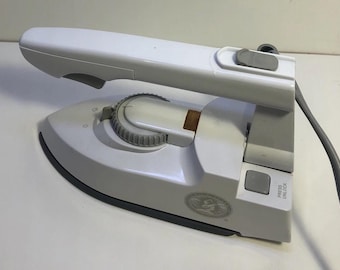 Vintage Compact Travel Steam and Dry Iron - Lewis N. Clark - Model IR-200