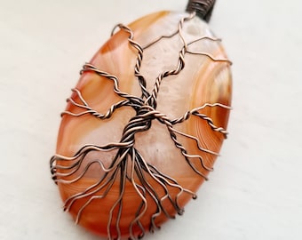 Sobre el amanecer / Alambre de ágata de Botswana envuelto con alambre de cobre Colgante del Árbol de la Vida / Collar / Regalo de aniversario / OOAK
