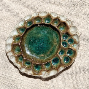Large Textured Ceramic Plate – Iridescent Turquoise Glaze – Handmade Statement Dish – Salt&Pepper Clay