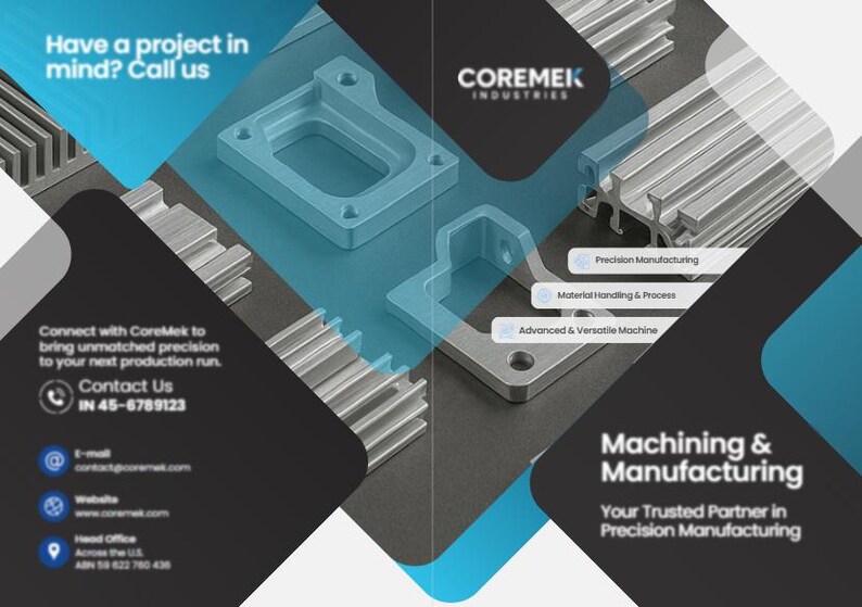 Pu&ograve; includere: Brochure per Coremek Industries, con componenti metallici blu chiaro e il testo "Lavorazione e produzione". La brochure include informazioni di contatto e descrizioni di servizi come "Produzione di precisione".