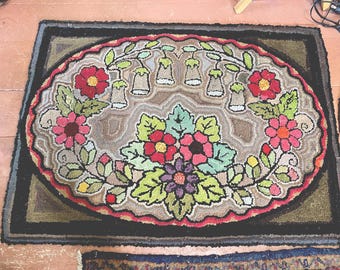 Vintage Antique Handmade Flower Hooked Rug 27”x37”