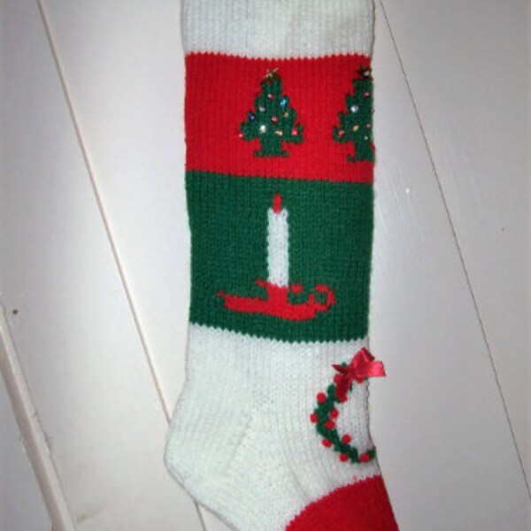 Weihnachten 2021 Handgestrickt Weihnachtsstrumpf Altes Muster Kerzen bäume Kranz personalisiert