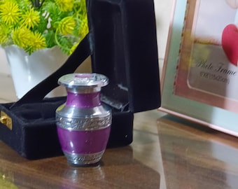 Small Cremation Urn for Human Ashes – Set of 1 Mini Keepsake Urn