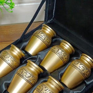 Small Cremation Urns for Human Ashes – Set of 6 Mini Keepsake Urns gold