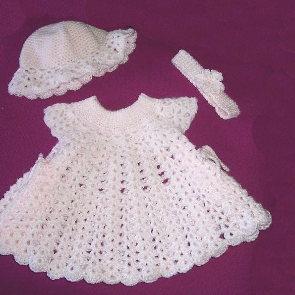 Robe bébé rose bandeau chapeau froufrous PATRON AU CROCHET PDF