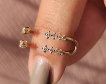 Anillo de bodas de oro rosa con doble protección y moissanita redonda de 0,23 quilates.