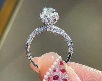 Floral Moissanite Engagement Ring: 1.0ct Round Cut, Sterling Silver
