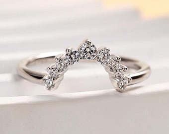 Anillo de bodas de curva moderna con corte redondo en forma de U de 0,50 ct (151,45 ct)