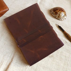 Handmade Leather Journal – Refillable Vintage Notebook with Wrap Closure | Rustic Travel Diary, Sketchbook, Writing Journal,Gift for Writers