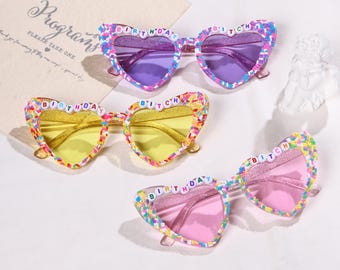 Benutzerdefinierte Erwachsenen herzförmigen Geburtstag Sonnenbrillen, handgemachte bunte Candy Sprinkle Sunnies Konzertgläser, lustige Party Brillen, Party Favor Geschenk