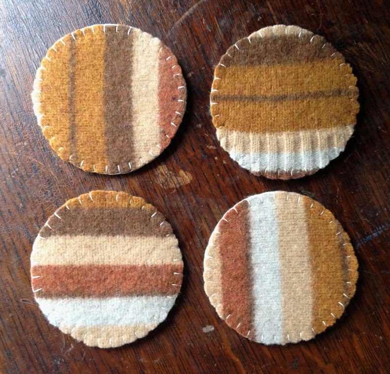 Reclaimed wool felt reversible coaster set image 2