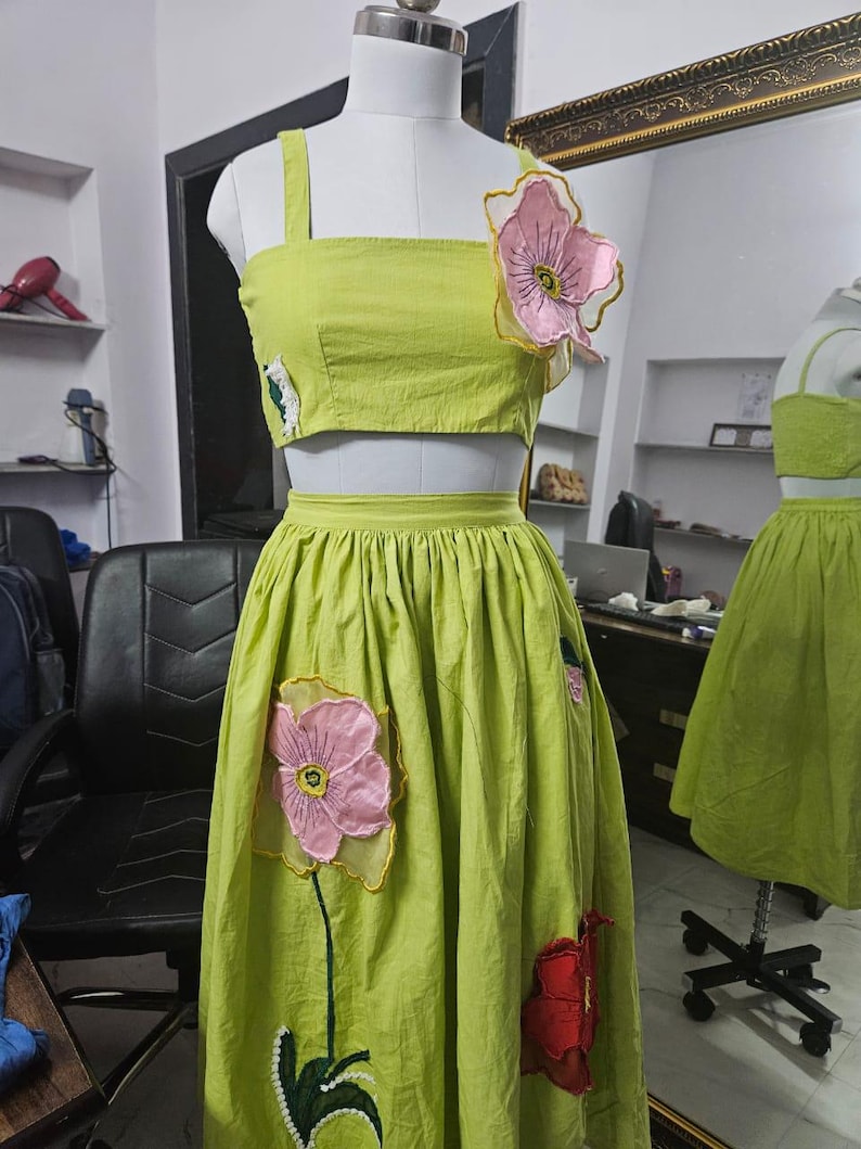 3D Flower Neck Skirt Two Piece Set