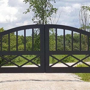 Driveway Metal Gate / Swing Gate - Urban Design - MG0021