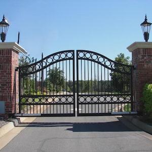 Driveway Metal Gate / Swing Gate - Simple Double Rings Design - MG0015