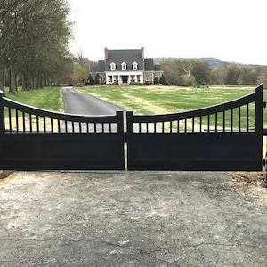 Driveway Metal Gate / Swing Gate - Sharpify Design - MG0013