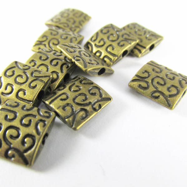 Antique Brass Flat Square 9mm Patterned Beads (6)
