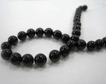 32 Black Onyx 6mm smooth round semiprecious stone jewelry beads  on SALE