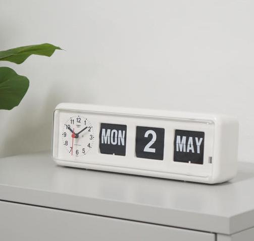 TWEMCO BQ-38 White Wall/desk Clock With Perpetual Calendar, Retro