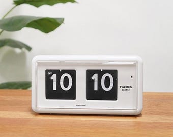 TWEMCO QT-30 : the Ultimate Retro Flip Clock for Desk & Wall Use