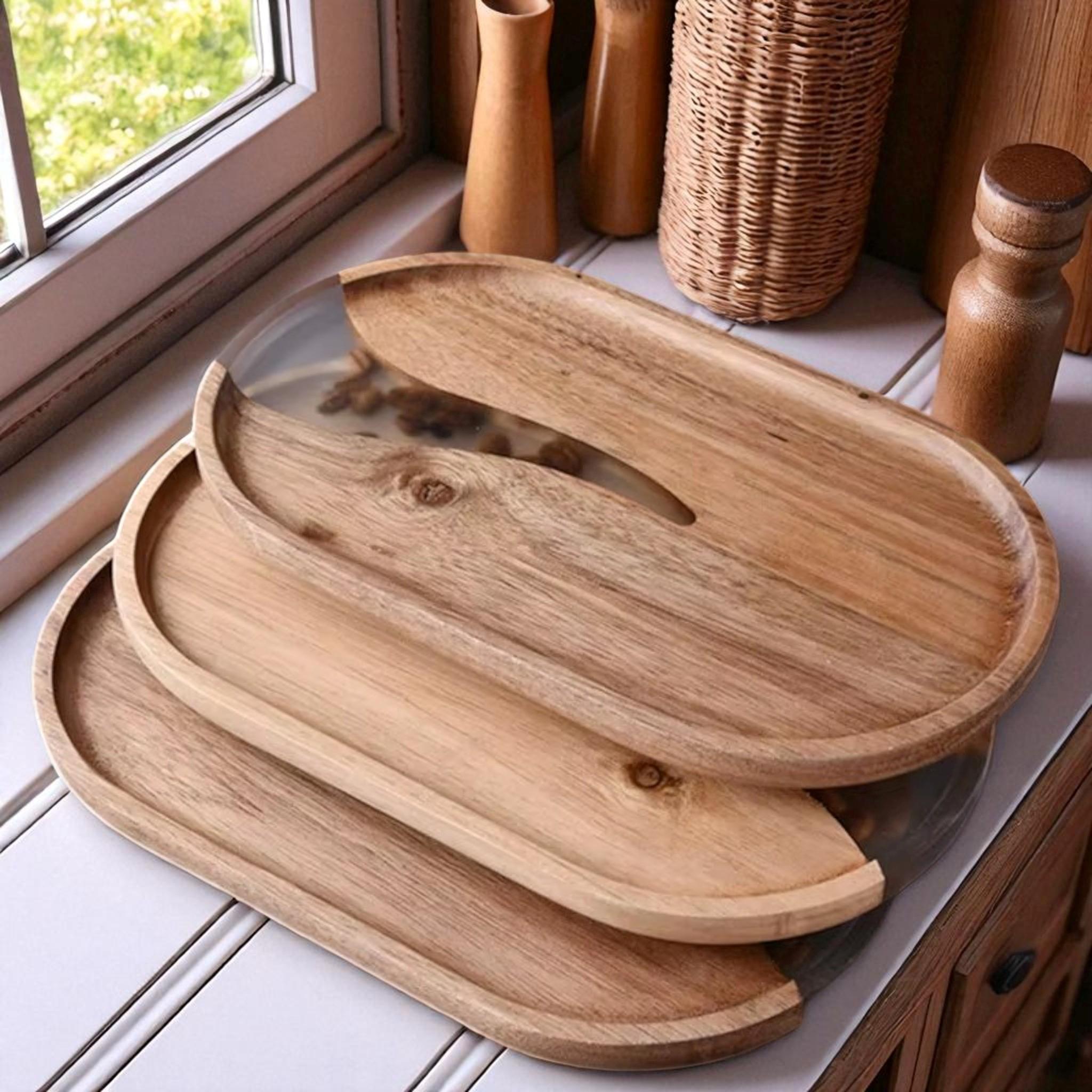 アカシア材サービングトレイ＆コースターセット – 樹脂インレイ、素朴