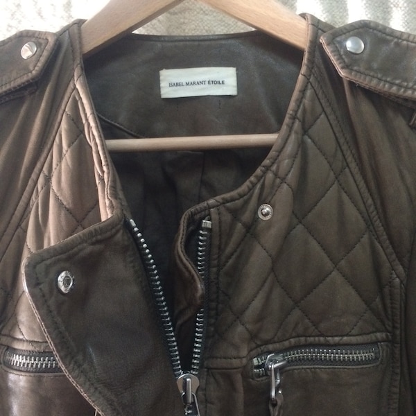 Blouson perfecto création Isabelle Marant Etoile couleur vert olive